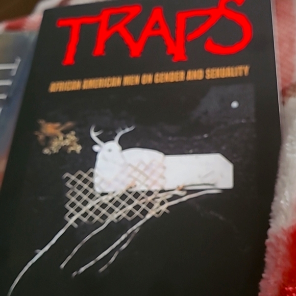 Traps African American men on Gender and sexuality paperback book - Picture 2 of 3